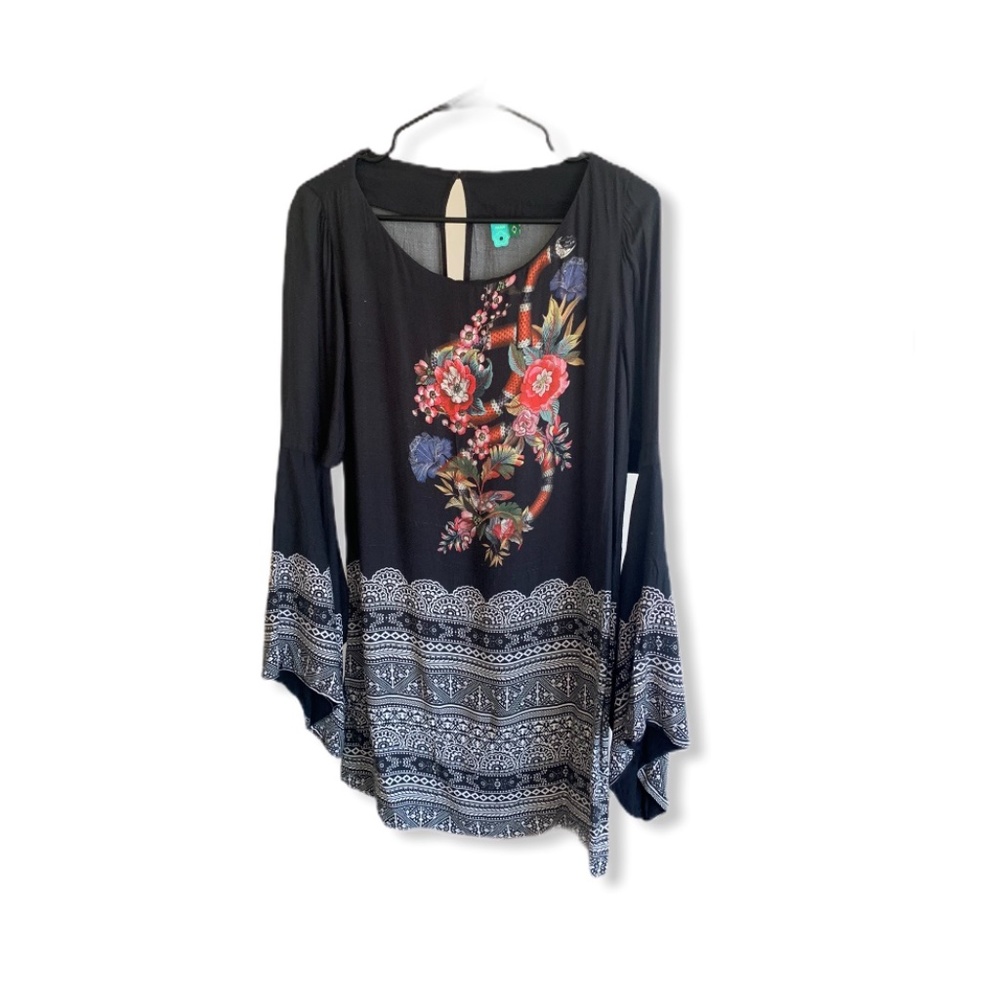 Border Print Boho Dress with Wide Sleeve Detail